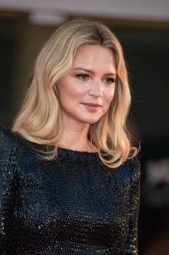 Virginie Efira Photos Closing Ceremony Red Carpet The 72nd Annual Images