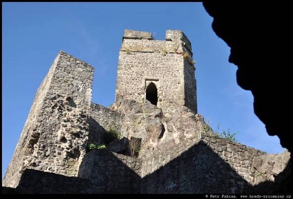 Hrad Levice – Levický hrad / hrady-zriceniny.cz