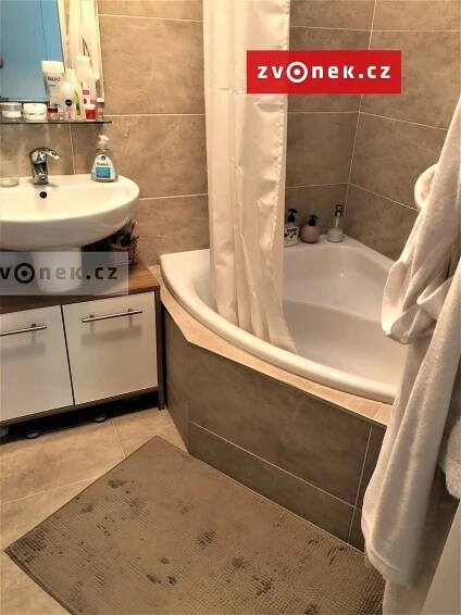 Pronájem bytu 2+1 58 m², Ševcovská, Zlín