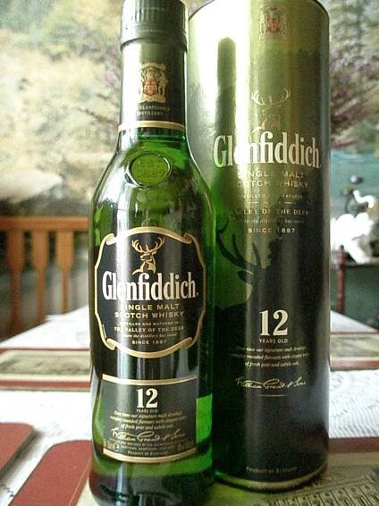 Soubor:Bottle of Glenfiddich 12yo.jpg – Wikipedie