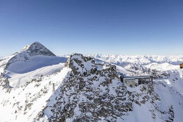 Winter Wonderland Tux, Hintertux Glacier Ski Zillertal 3000