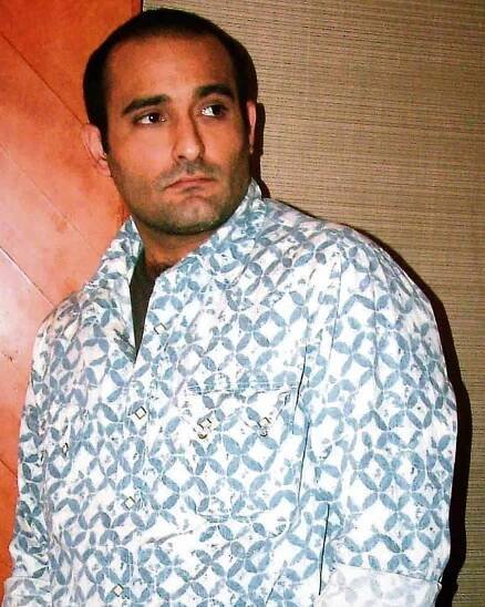 Akshaye Khanna : Net Worth, Height, Weight, Age, Affairs, Wiki, Facts and Figures 12