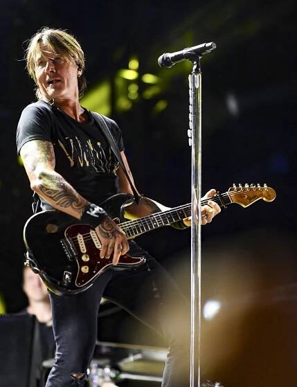 Keith Urban at the CMA's on June 6, 2025.