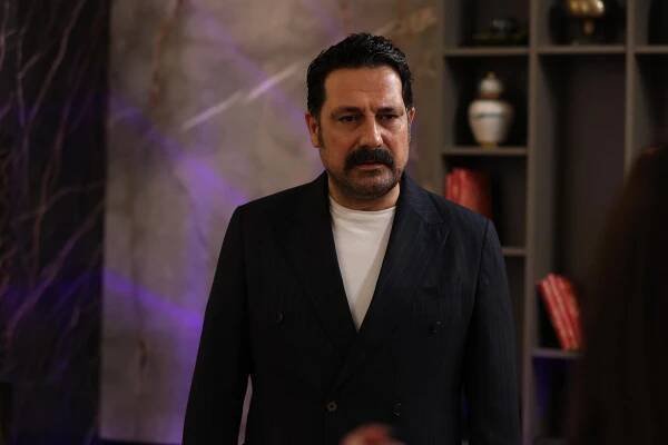 Can Borcu - Episode 21 - Z filmu - Bülent İnal