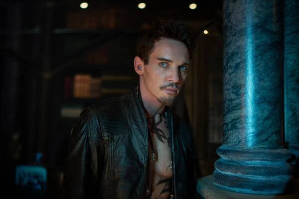 Kevin Zegers Talks THE MORTAL INSTRUMENTS: CITY OF BONES, the Sequel, and More
