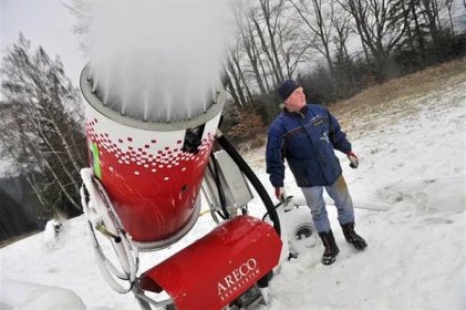 Farmář, který blokuje brodský obchvat, může zarazit lyžování na Vysoké