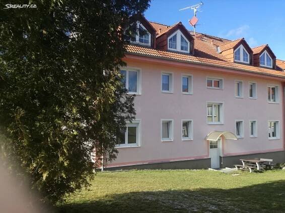Prodej bytu 3+1 62 m² (Podkrovní), Okružní, Březová