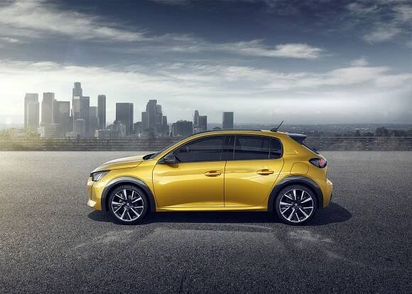 Stylový Peugeot 208 přiváží krásný interiér, moderní technologie a čistě elektrickou verzi!