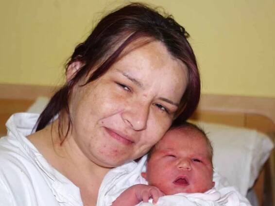 Eliška Kopecká, se narodila v ústecké porodnici dne 12. 12. 2012 (10.12) mamince Haně Kopecké, měřila 49 cm,  vážila 3,45 kg.