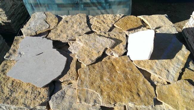 Pietra di Trani - Pietre Raffaele Cileo - Pietra di Trani, marmi, mosaici, graniti, chianche murgiane, edilizia, blocchi