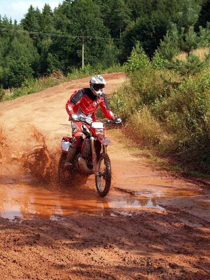 Z ARCHIVU ČMN 2006: Testovali jsme Gas Gas FSE 450 a EC30 - MotoLife.cz 