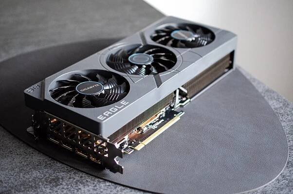 The RTX 4070 Ti has three 1.4 DisplayPorts and a single HDMI 2.1 port.