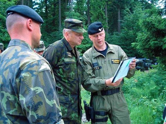 Náčelník Generálního štábu AČR na kótě 718,8 | Ministerstvo obrany 