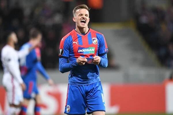 Plzeň slaví v Evropské lize postup, Slavii od něj dělí bod! Zlín se loučí