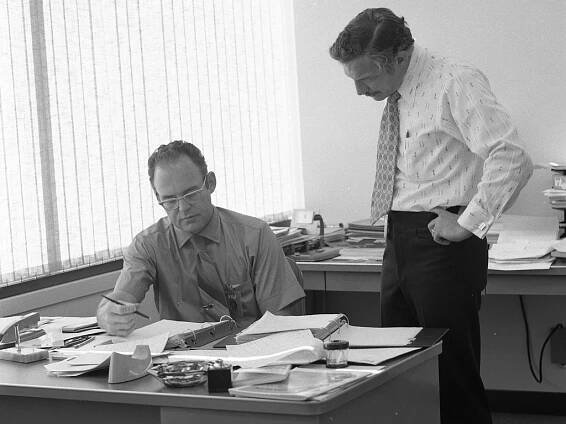 Gordon Moore (vlevo) a Robert Noyce. Nerozlučná dvojka, která změnila svět mikroprocesorů. Poznali se už v laboratoři Williama Shockleyho, vynálezce tranzistoru. Zdroj: Intel