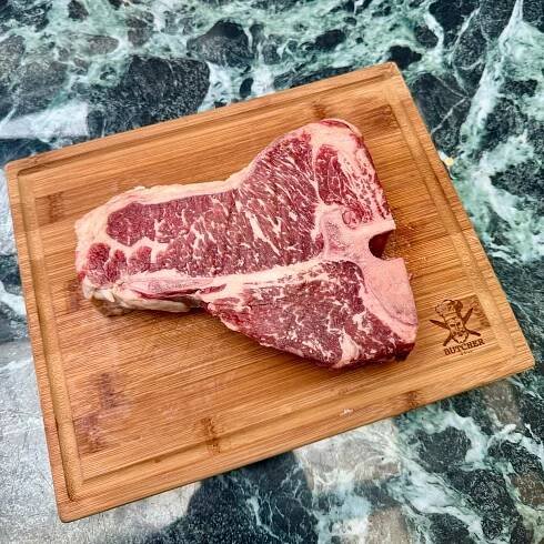 T-Bone stek sezonowany na sucho