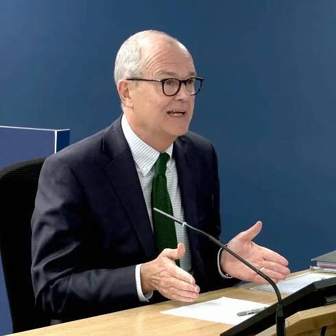 Boris Johnson was ‘bamboozled’ by science during the pandemic, Patrick Vallance reveals