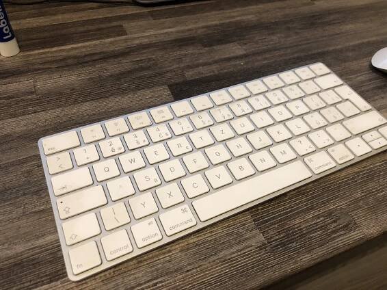 Prodám Prodám Magic Mouse a Klávesnici za 2 500 CZK - 9/2018 - Apple Bazar