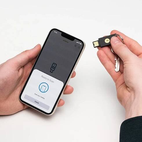 USB BEZPEČNOSTNÍ KLÍČ YUBIKEY SECURITY KEY NFC YUBICO U2F Další funkce voděodolnost prachotěsnost