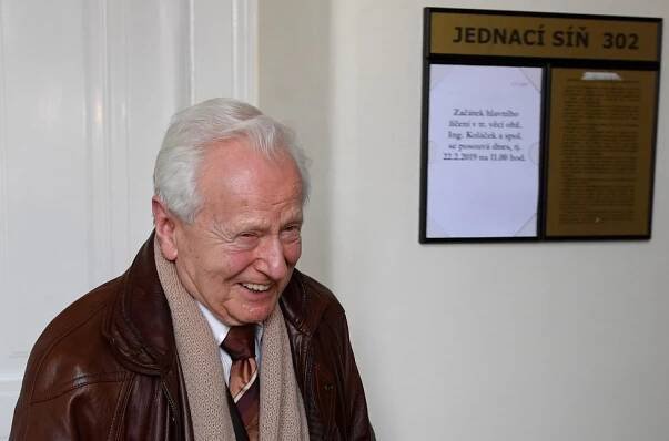 Zeman slavil s „atomovým dědkem“ Grégrem 90. Přinesl pero a „zaryl“ do Grety