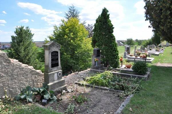 Čížkovice | Detail des Friedhofs | Databáze historických hřbitovů