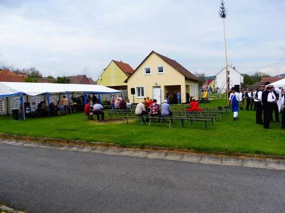 Zpívání pod májú - Oficiální stránky obce Moravany u Kyjova