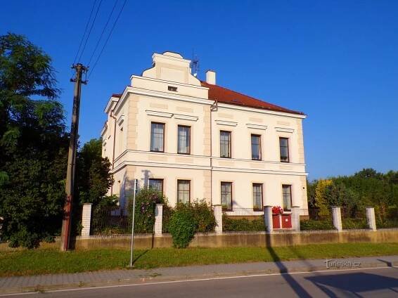 Fotogalerie Všestary - Hřbitovní kříž (Všestary) - č. 2348818 | Turistika.cz