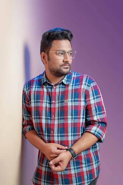 Viknesh - Advait Sontakke Visual Solutions
