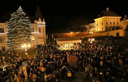 SOUTĚŽ: Nejkrásnější vánoční strom jižní Moravy? Jasno bude v neděli