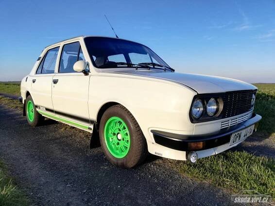 Hans / Bílá 120L 1979 < užovky < auta < skoda-virt.cz