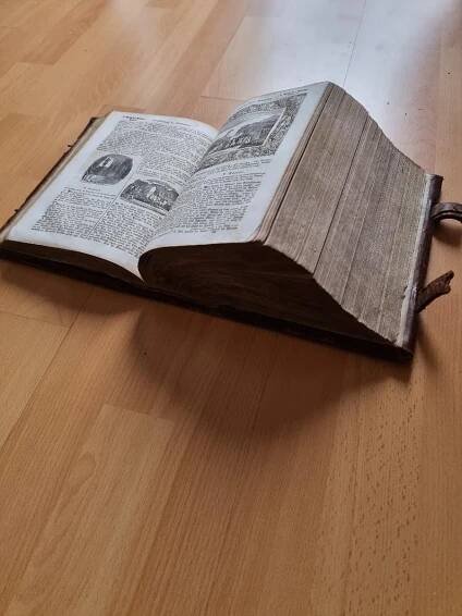 Mega kniha - 17 století - velmi stará bible - TOP a Rarita - Antikvariát