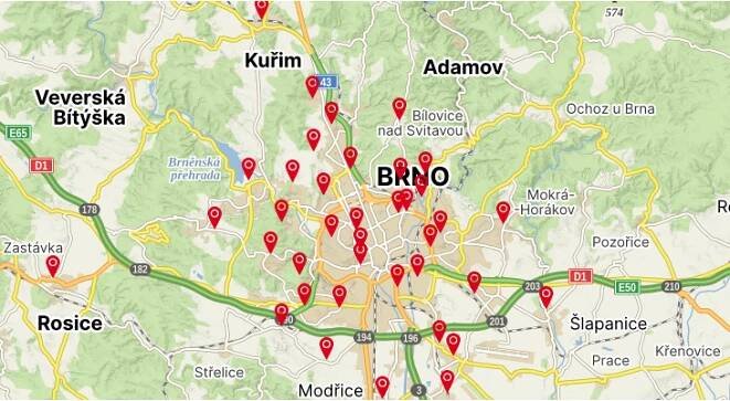 Brno-Bohunice, Brno-Starý lískovec, Brno-Nový lískovec, Brno-Štýřice, Brno-Bosonohy, Brno-Kohoutovice, Brno-Žebětín, Brno-Jundrov, Brno-Žabovřesky, Brno-Komín, Brno-Kníničky, Brno-Bystrc, Brno-Medlánky, Brno-Řečkovice, Brno-Ivanovice, Brno-Mokrá hora, Brno-Královo pole, Brno-Ponava, Brno-Stránice, Brno-Pisárky, Brno-Staré Brno, Brno-Veveří, Brno-Trnitá, Brno-Zábrdovice, Brno-Husovice, Brno-Černá pole, Brno-Sadová, Brno-Lesná, Brno-Soběšice, Brno-Obřany, Brno-Maloměřice, Brno-Vinohrady, Brno-Židenice, Brno-Líšeň, Brno-Slatina, Brno-Černovice, Brno-Komárov, Brno-Horní Heršpice, Brno-Dolní Heršpice, Brno-Přízřenice, Brno-Brněnské Ivanovice, Brno-Tuřany, Brno-Holásky, Brno-Dvorská, Brno-Jehnice, Brno-Útěchov, Brno-Ořešín, Brno-sever, Brno-střed, Brno-jih, Brno-Juliánov, Kuřim, Adamov, Lelekovice, Troubsko, Ostopovice, Střelice, Nebovidy, Moravany, Modřice, Želešice, Rajhrad, Rajhradice, Šlapanice, Bílovice nad Svitavou, Sokolnice, Ivančice, Veverská Bítýška, Rosice, Ostrovačice