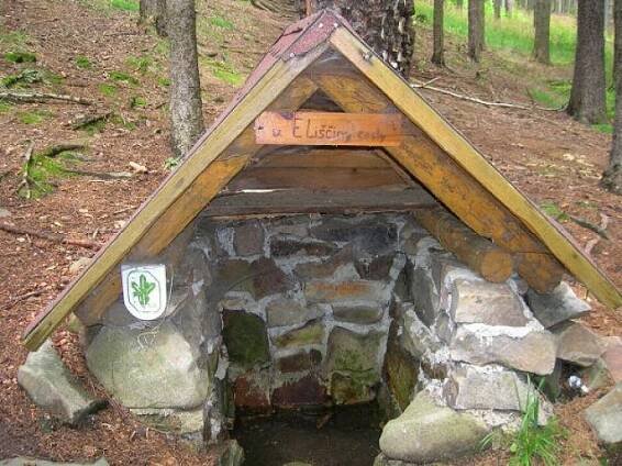 studánka U Eliščiny cesty | Národní registr pramenů a studánek