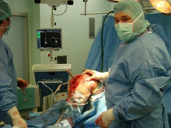 Covid zastavil tisíce operací. Lidé navíc hazardují, odhlašují se z kontrol