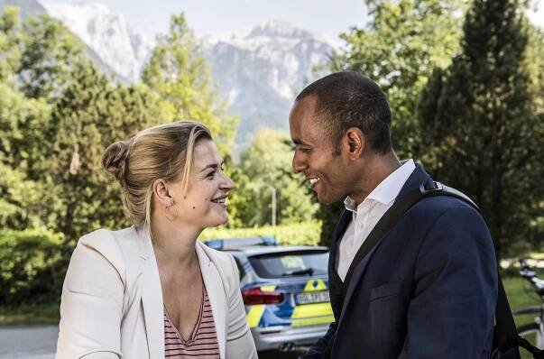 Zločin v Alpách - Pád do rokle - Z filmu - Ines Lutz, Peter Marton