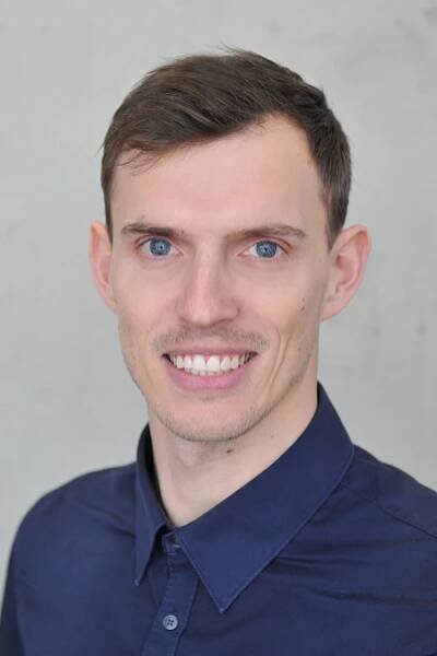 ČVUT UCEEB - Univerzitní centrum energeticky efektivních budov ČVUT v Praze - Ing. Jiří Dostál, Ph.D.