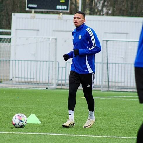 FOTO: Leandro Lima byl na hřišti jako doma. – stránka 2