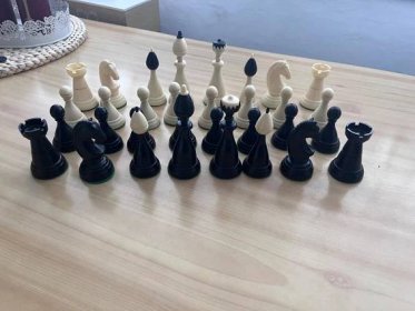 Šachy plastové  - undefined