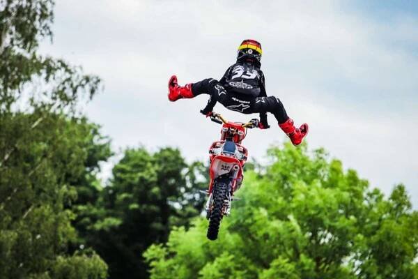 Matyáš Novotný: Nejmladší z gladiátorů znovu v aréně – Motor-Max.cz