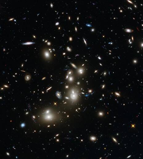 Nejlepší fotky vesmíru. Hubbleův teleskop slaví čtvrtstoletí