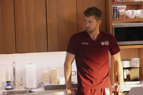 Luke Mitchell - Actor