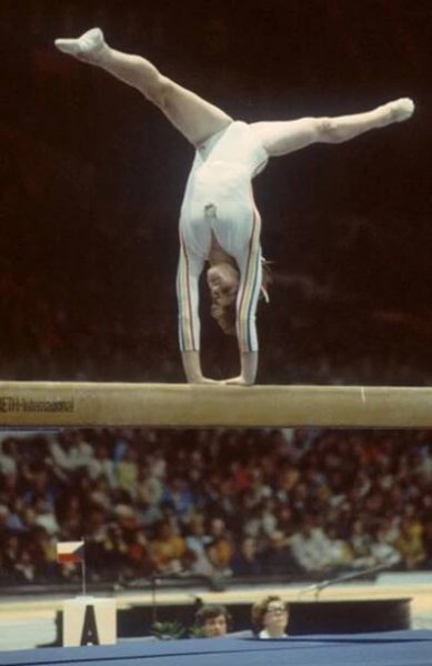Nadia Comaneciová na OH v Montrealu v roce 1976