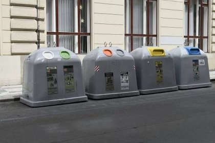 Fotografie - Kontejnery na tříděný odpad - 24.06.2020 • Mapy.cz