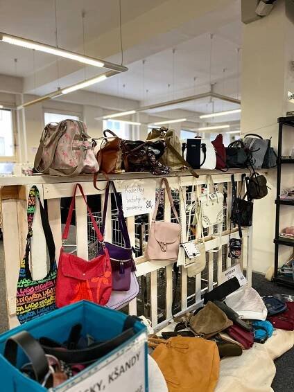 Brněnský průvodce second hand obchody: Skvosty, které musíte objevit | Objev Brno