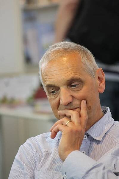 ▷ David Vávra - Česká Wikipedie