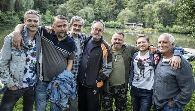 FOTO: Mužské osazení seriálu Osada. – stránka 2