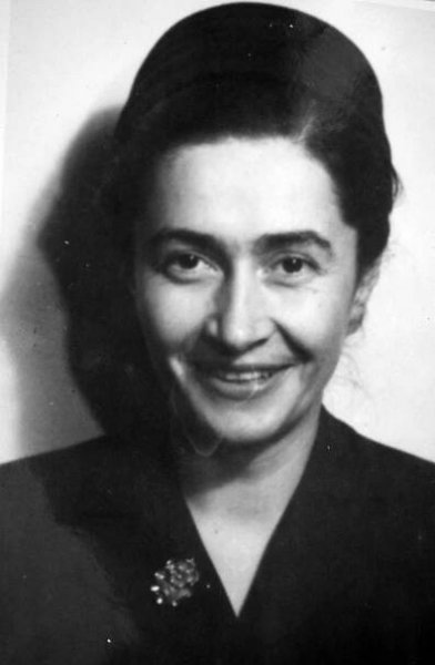 Magda Husáková – Lokvencová - PRVÁ