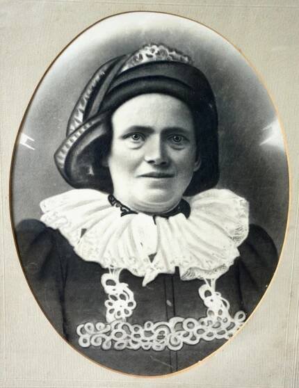 V ZARAZICÁCH KRAJNÍ DŮM - Veselí nad Moravou historické