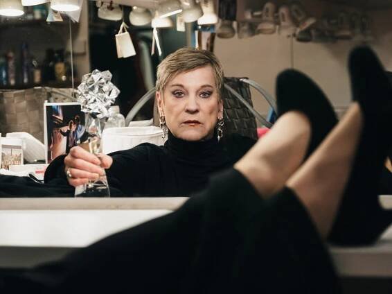 Simona Peková alias prodavačka z Dědictví ve Vyšehrad Dvje: Její scéna je doslova a do písmene fekální