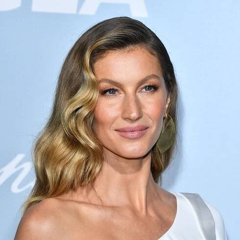 We Barely Recognize Gisele Bündchen With Neon-Red Hair and Razor-Thin Brows — See Photos